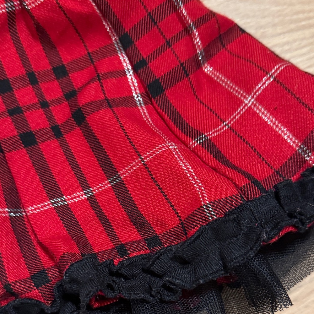 Plaid Red & Black With Silver accents Skirt & long sleeve black top - Picture 7 of 12